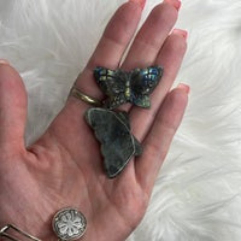 Labradorite Butterfly Carving Set - Picture 6 of 13